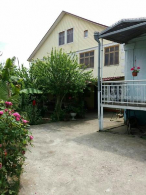 U Tamary Guest House